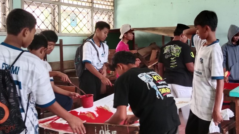 Kegiatan Keterampilan Membatik SMP Terbuka Sumber Wringin Bondowoso